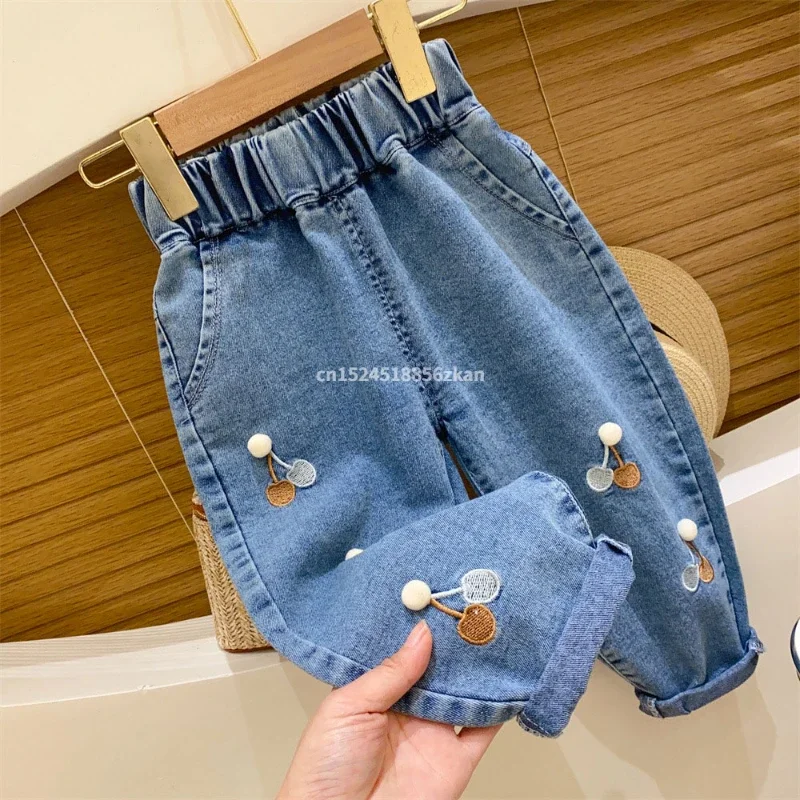 مطرزة زهرة فتاة الجينز بيبي بو - مراجعة Baby Girl Clothing Zara وسعره