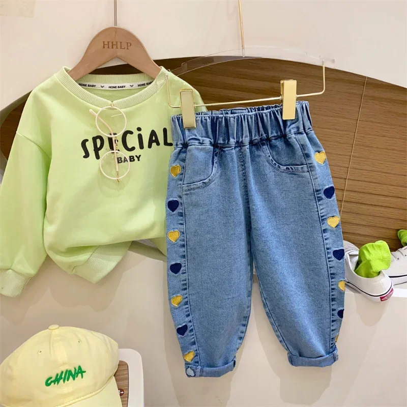 مطرزة زهرة فتاة الجينز بيبي بو - مراجعة Baby Girl Clothing Zara وسعره